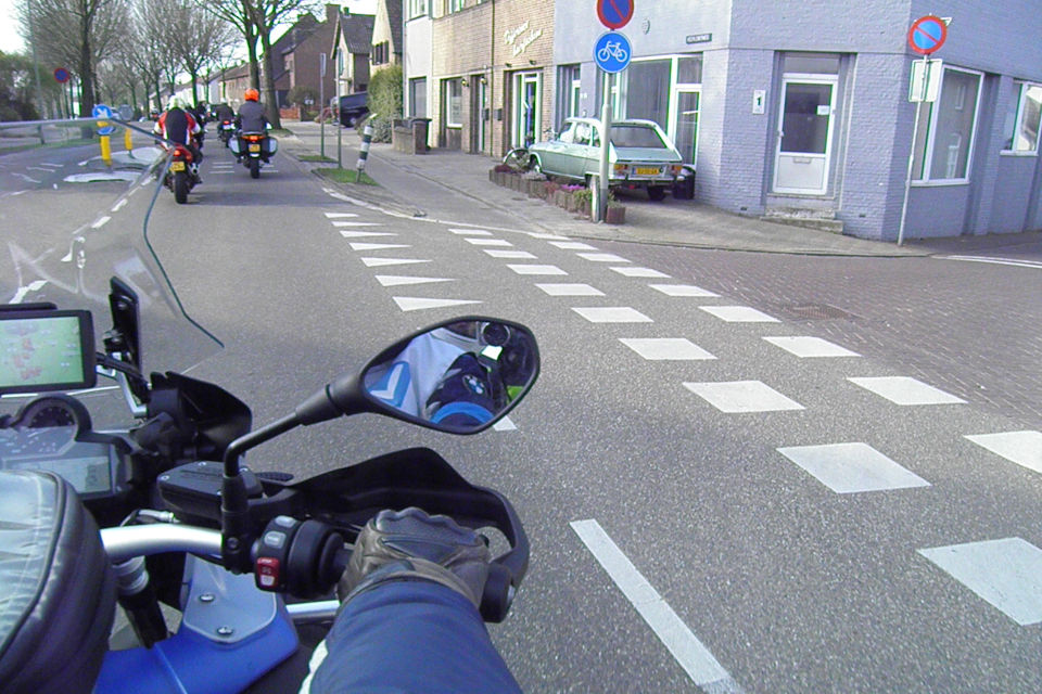 Motorrijbewijspoint Hoorn theorie cursus online